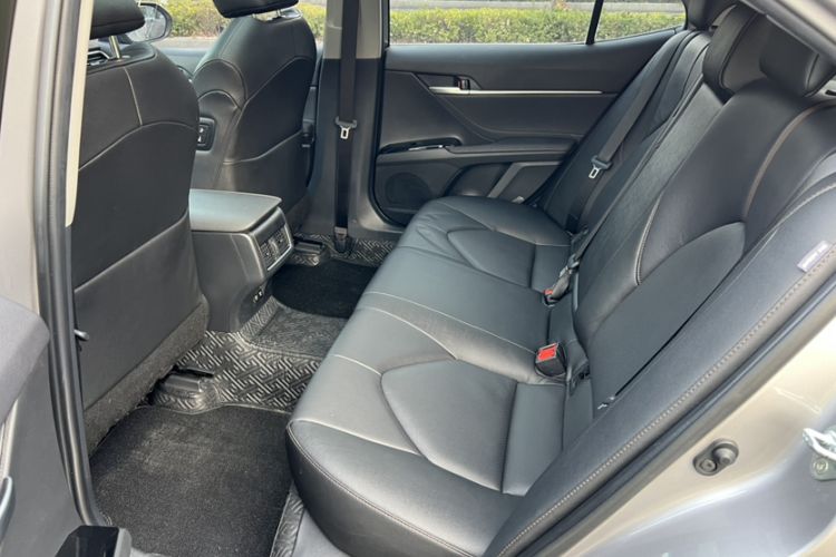 Used Toyota Camry 2021 2.0G Luxury Edition