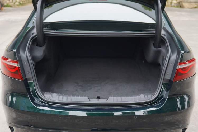 Used Jaguar XFL 2023 XFL 2.0T P200 Two-Wheel-Drive Elite Luxury Edition
