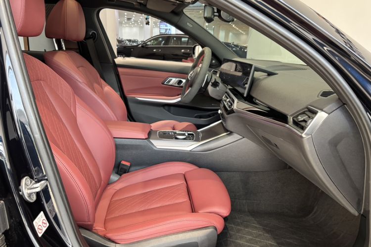 Used BMW 3 Series 2023 330Li M Sport Night Edition Package
