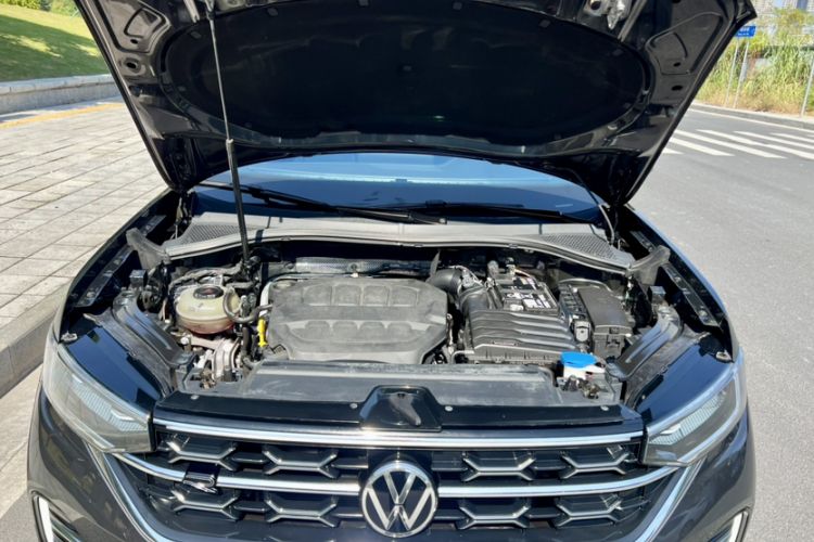 Used Volkswagen Tayron 2023 330TSI Two-Wheel-Drive R-Line High-Energy Version
