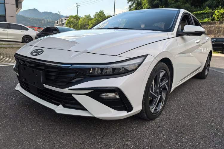 Used Hyundai Elantra 2023 1.5L CVT GLX Elite Edition
