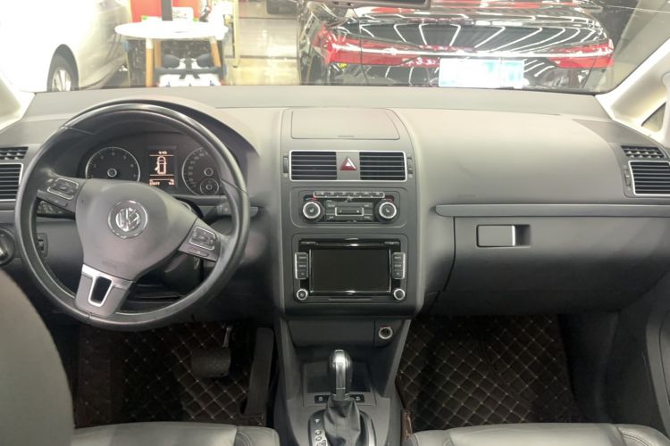 Used Volkswagen Touran 2015 1.4T DSG Luxury Edition 5-Seater