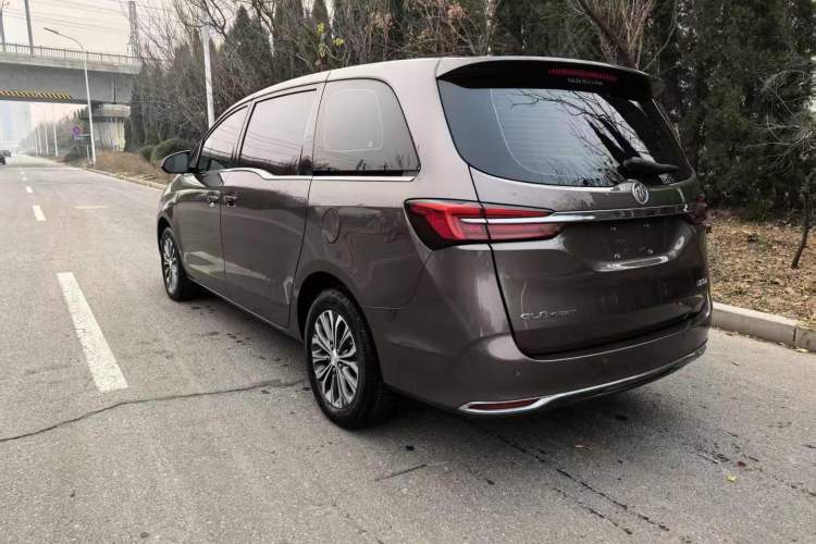 Used Buick GL8 2021 Land Cruiser Executive Class 652T Comfort Model
