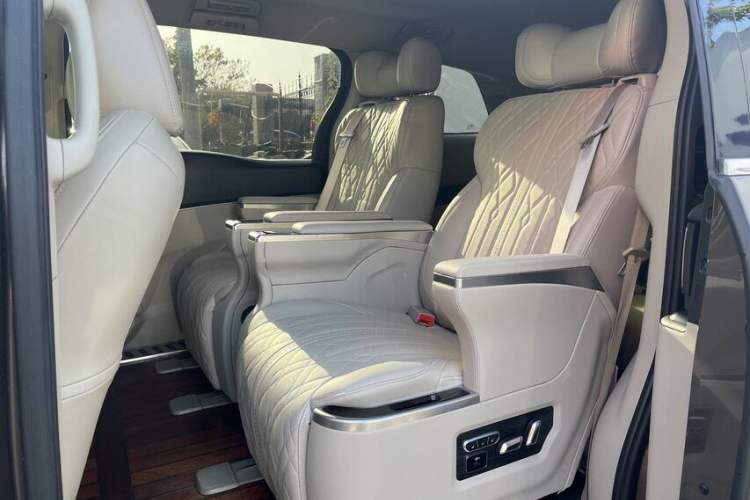 Used Buick GL8 2017 25S Luxury Version China V Standard
