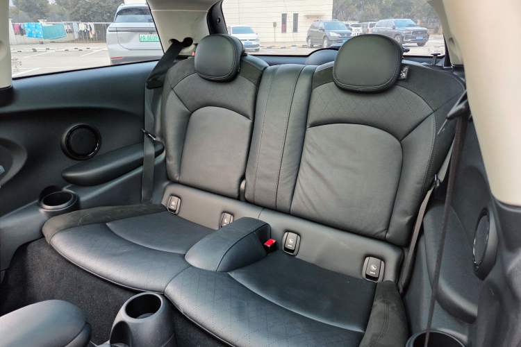 Used MINI MINI 2018 2.0T COOPER S Classic Edition
