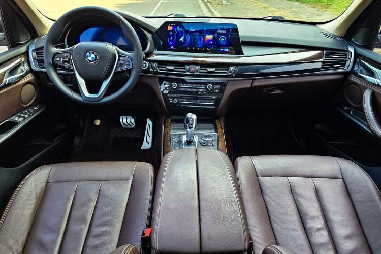 Used BMW X5 2015 xDrive28i
