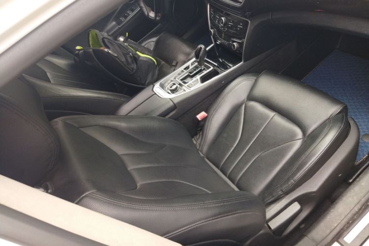 Used Geely Auto Emgrand GT 2015 2.4L Luxury Model
