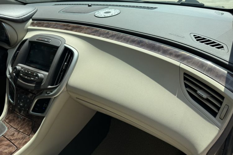 Used Buick LaCrosse 2013 2.4L SIDI Leading Comfort Version
