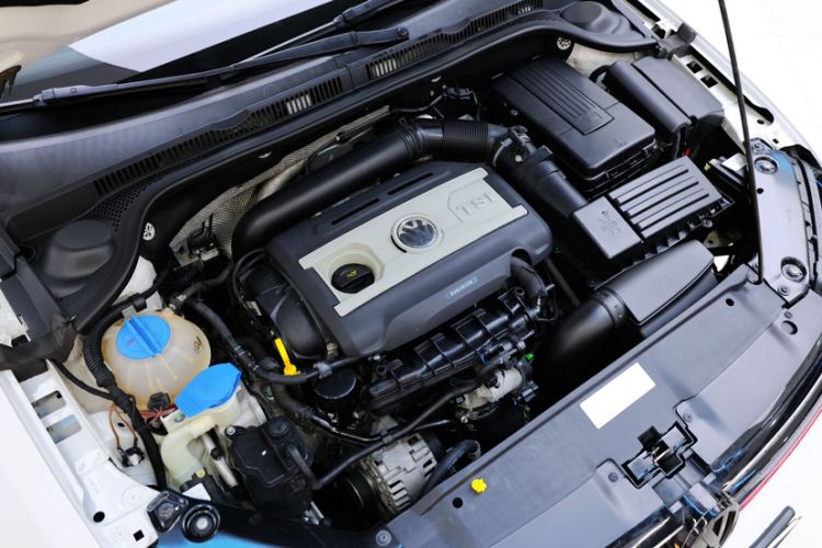 Used Volkswagen Sagitar 2016 2.0 TSI GLI
