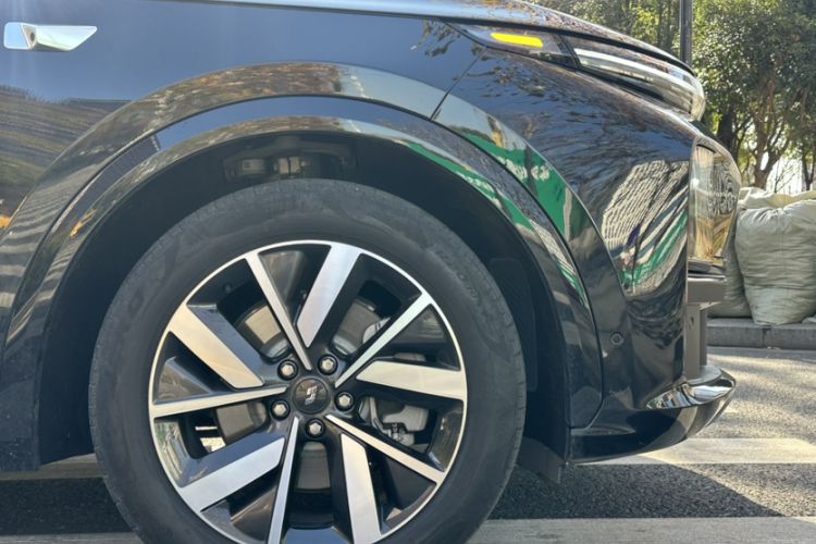 Used Li Auto L7 2023 Pro Model
