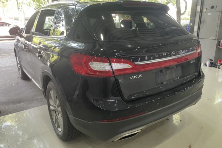 Used Lincoln MKX 2015 2.0T Two-Wheel Drive Deluxe Edition
