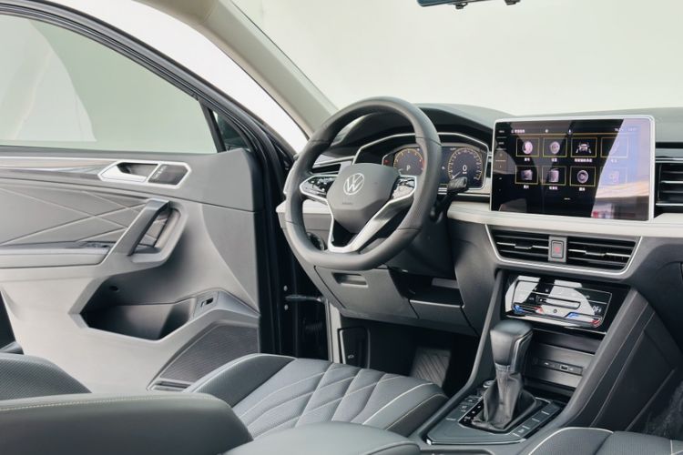 Used Volkswagen Tiguan L 2022 330TSI Automatic Two-Wheel Drive Comfort Edition