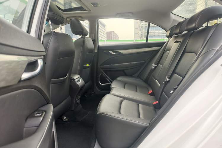 Used Geely Auto Emgrand 2019 Leading Edition 1.5L CVT Upward Asian Games Edition China VI
