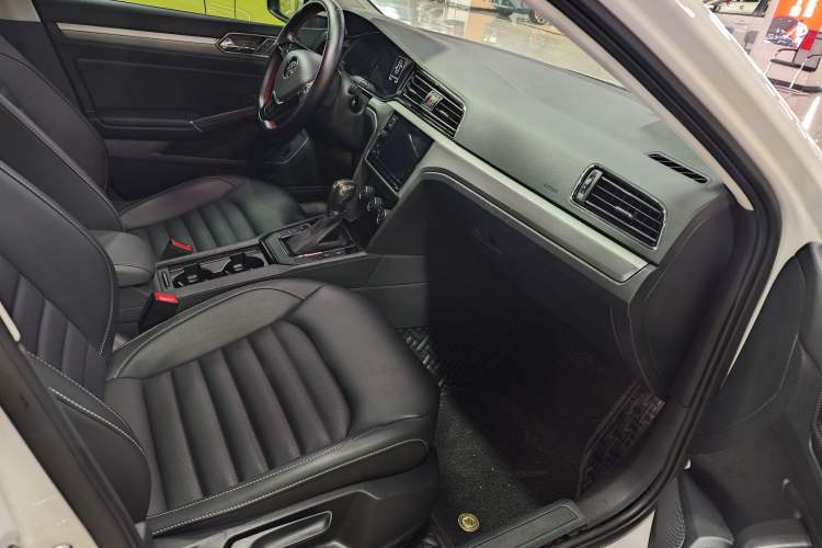 Used Volkswagen Lamando 2019 280TSI DSG Comfort Edition China VI standard
