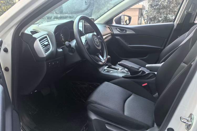 Used Mazda Mazda 3 Axela 2017 Sedan 1.5L Automatic Comfort Model Emission Standard China V