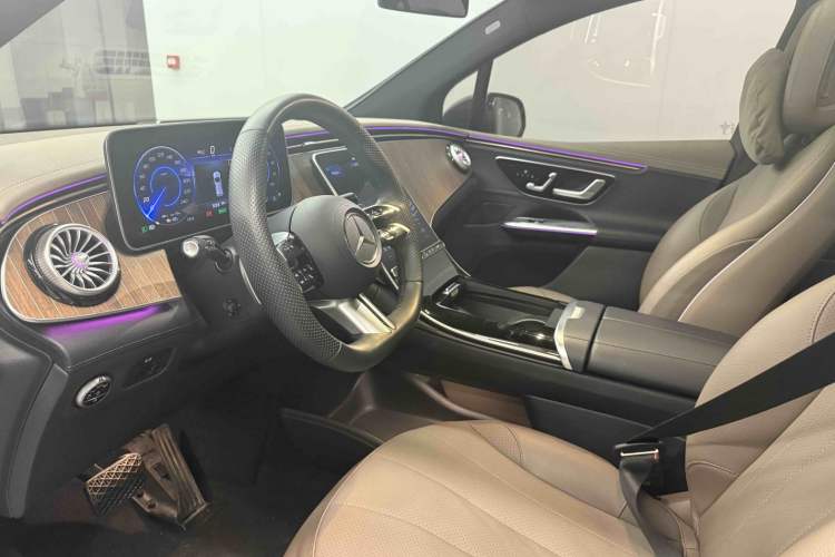 Used Mercedes-Benz EQE SUV 2024 500 4MATIC Pioneer Edition