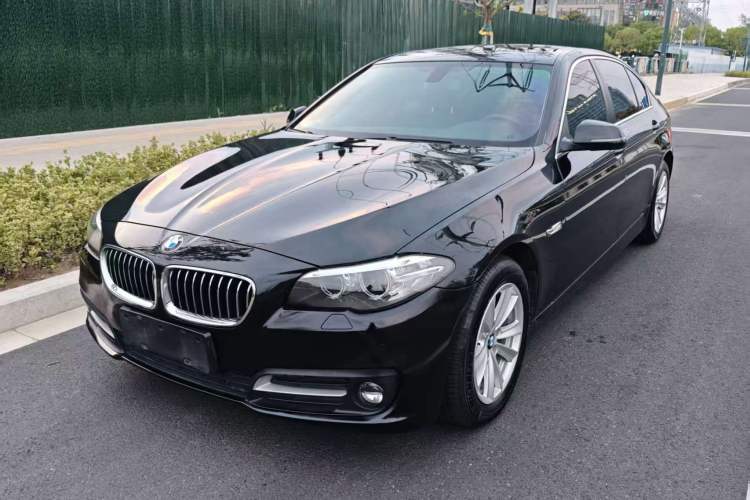 Used BMW 5 Series 2014 520Li Elegant Model
