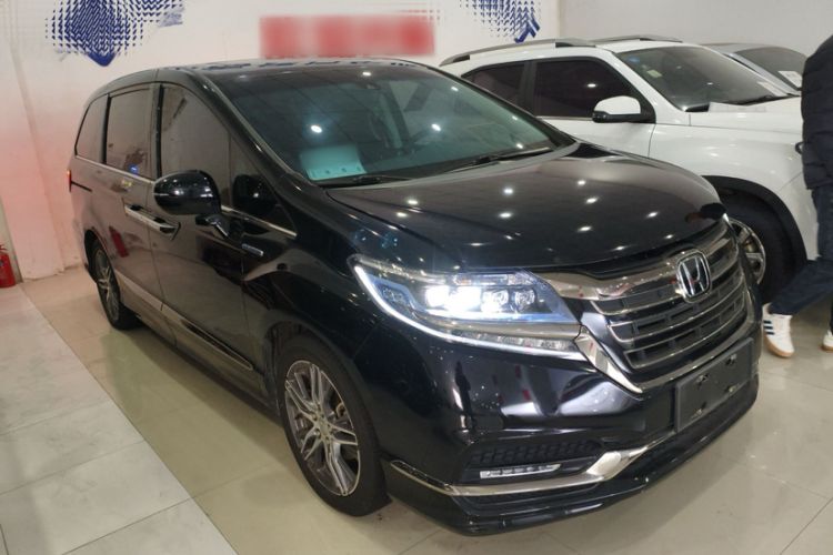 Used Honda Elysion 2019 2.0L Hybrid Luxury Edition
