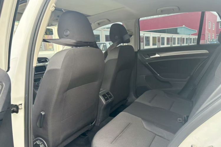 Used Volkswagen Golf 2016 1.6L Automatic Comfort Model
