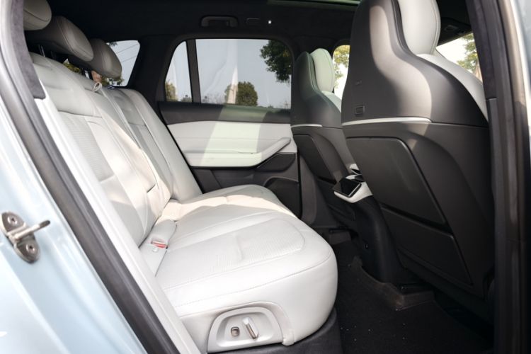 Used Nio ES6 2023 75 kWh
