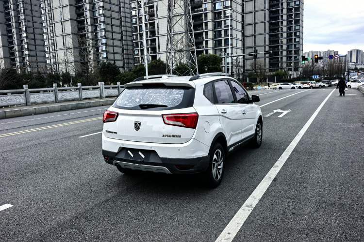 Used Baojun 560 2016 1.5T Manual Luxury Model
