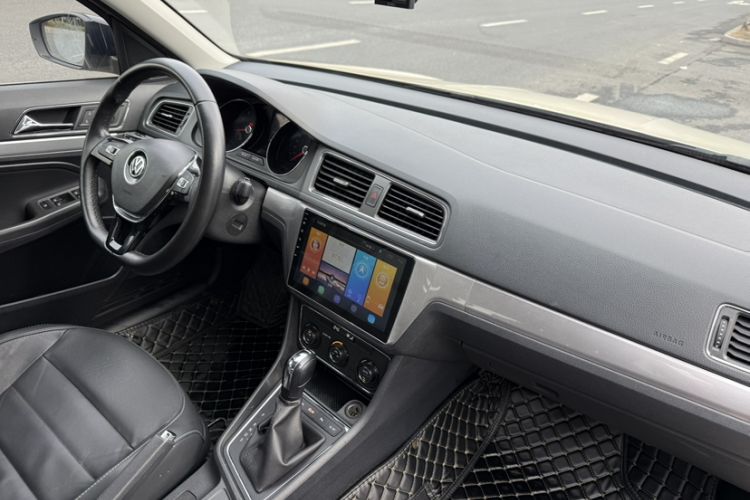 Used Volkswagen Gran Lavida 2017 180TSI DSG Comfort Edition
