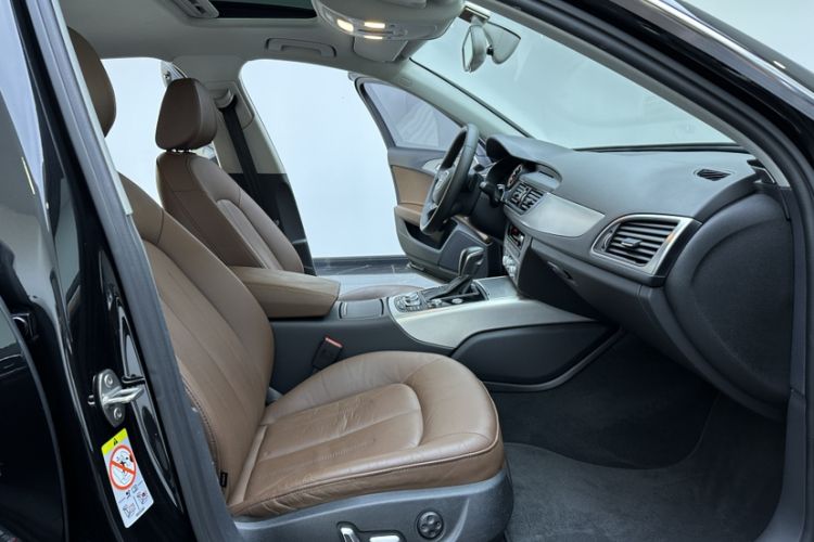 Used Audi A6L 2018 30th Anniversary Edition 35 TFSI Fashion Model
