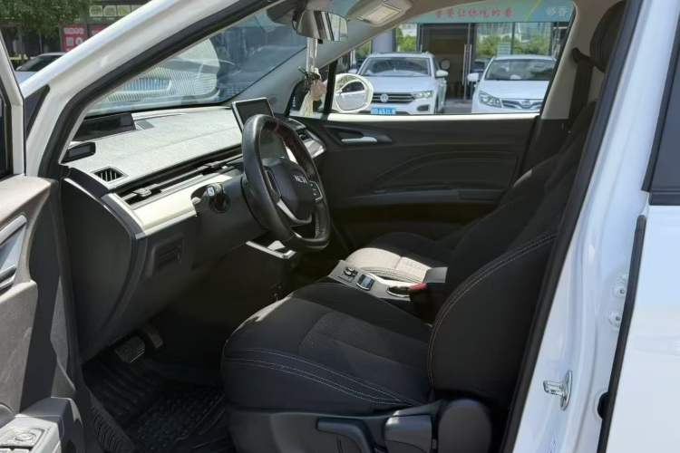 Used NETA V 2021 Standard Range Entertainment Version – Upgraded Model
