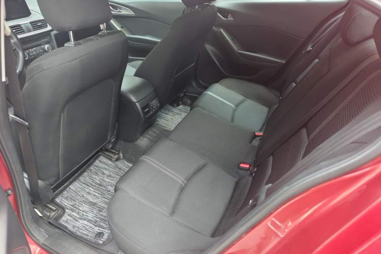 Used Mazda Mazda 3 Axela 2017 Sedan 1.5L Automatic Luxury Model Emission Standard China V
