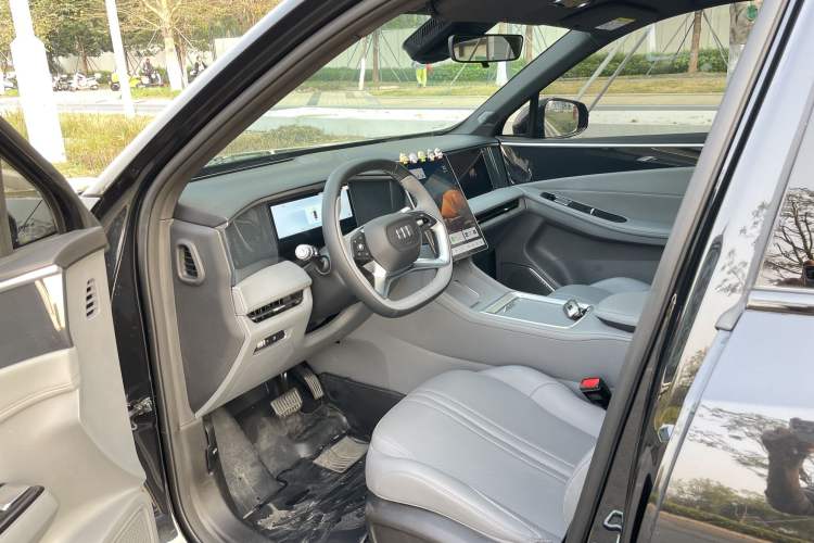 Used  L7 2025 EM-i 115km Exploration Edition