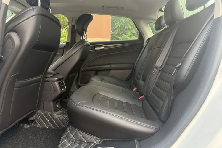 Used Ford Mondeo 2013 2.0L GTDi 200 Fashion Edition
