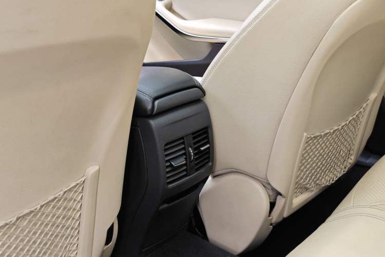 Used Mercedes-Benz GLA 2016 GLA 200 Fashion Model
