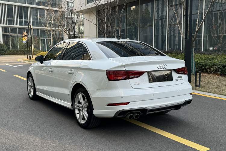 Used Audi A3 2020 Limousine 35 TFSI Fashion Edition China VI Emission Standard