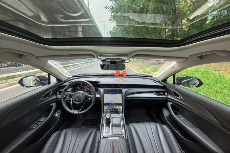 Used Hongqi H5 2024 2.0T Automatic Smart Connect Flagship Edition
