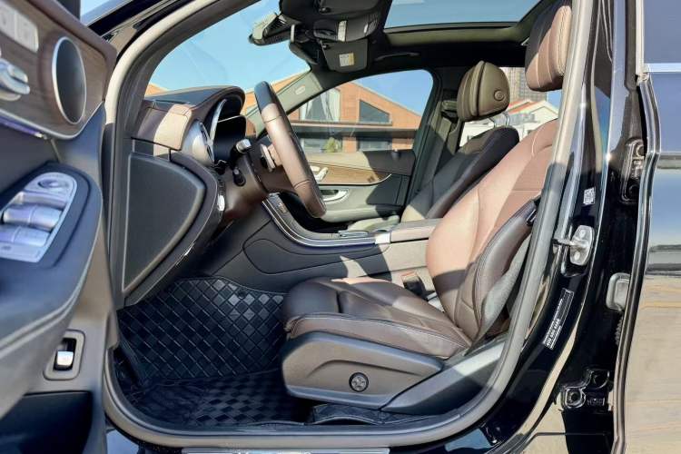 Used Mercedes-Benz GLC 2022 GLC 300 L 4MATIC Dynamic Edition Prestige Model