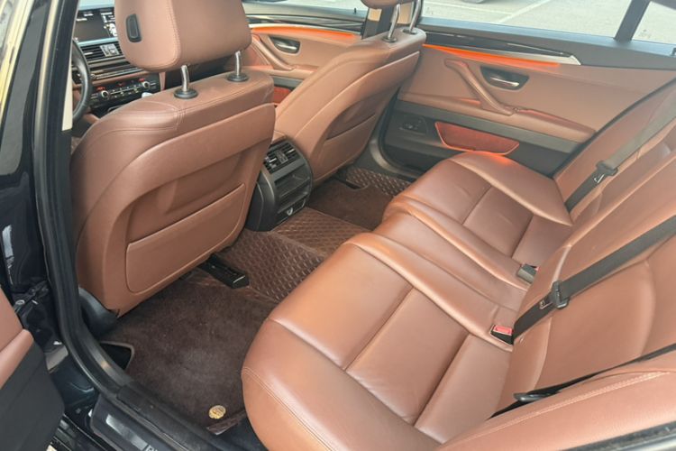 Used BMW 5 Series 2014 520Li Elegant Model
