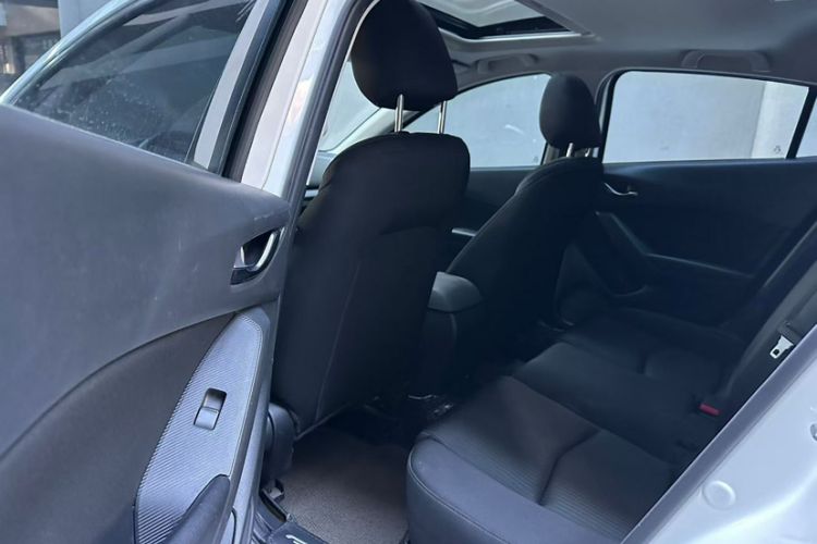 Used Mazda Mazda 3 Axela 2014 Hatchback 1.5L Automatic Luxury Model