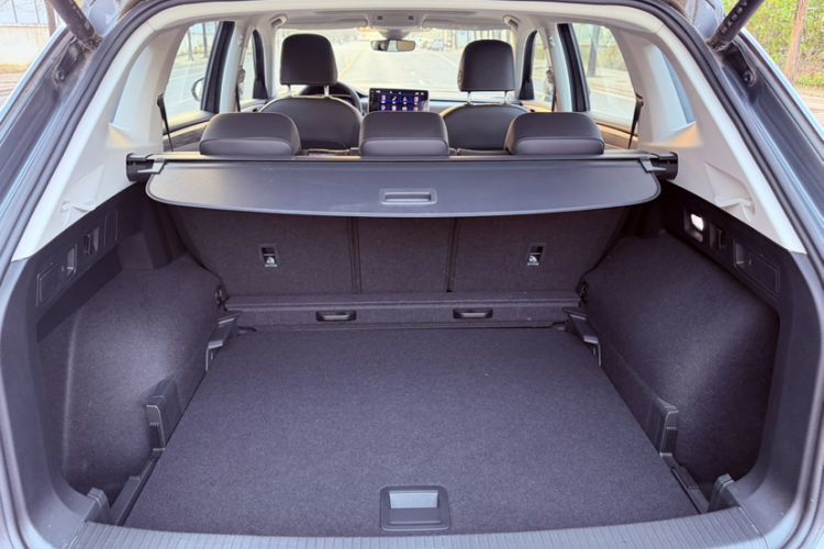 Used Volkswagen Tayron 2023 330TSI Two-Wheel-Drive R-Line High-Energy Version
