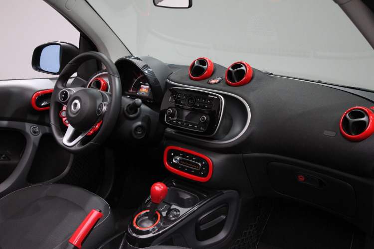 Used  fortwo 2018 1.0L 52kW Convertible Passion Edition China V Standard
