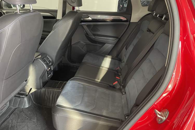 Used Volkswagen Tayron X 2020 330TSI Two-Wheel Drive Luxury Smart Connectivity Version
