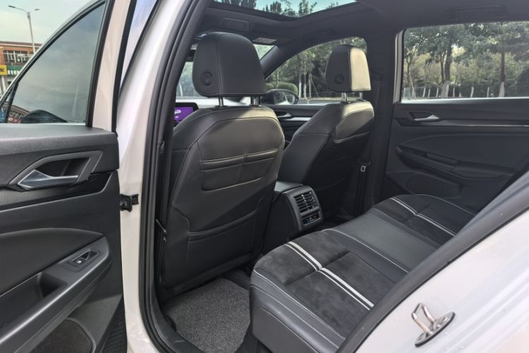 Used Volkswagen Golf 2021 280TSI DSG R-Line
