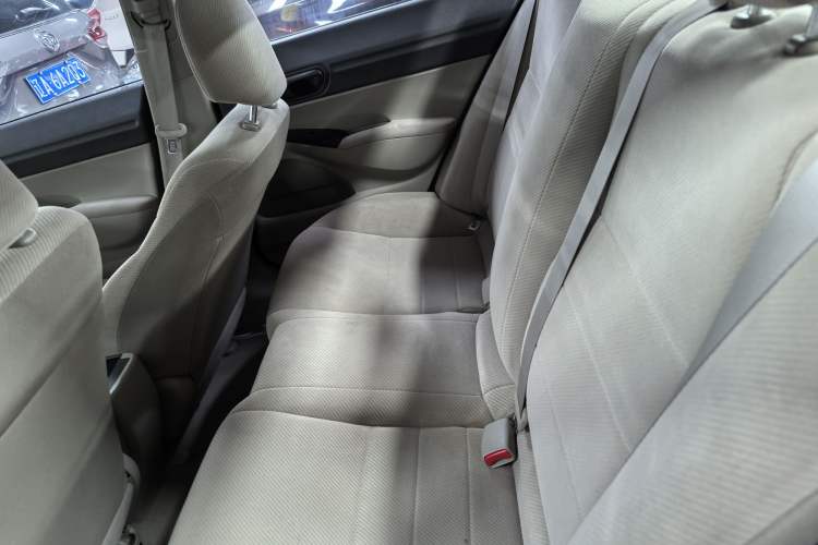 Used CIIMO CIIMO 2015 1.8L automatic comfort version
