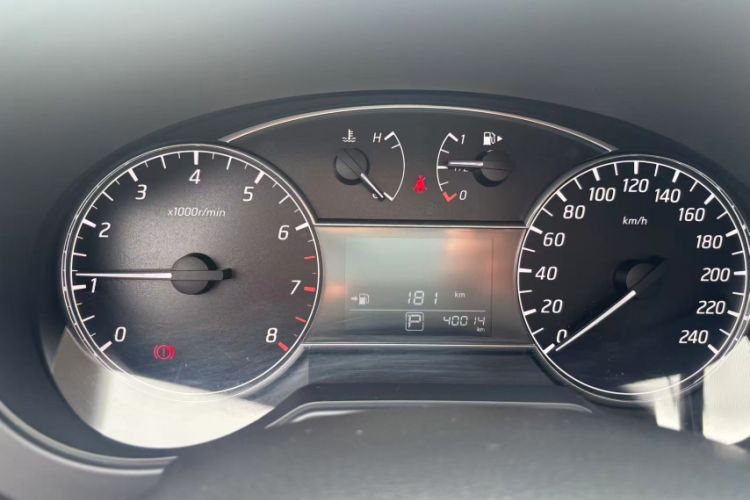 Used Nissan Tiida 2016 1.6L CVT Cool Dynamic Edition
