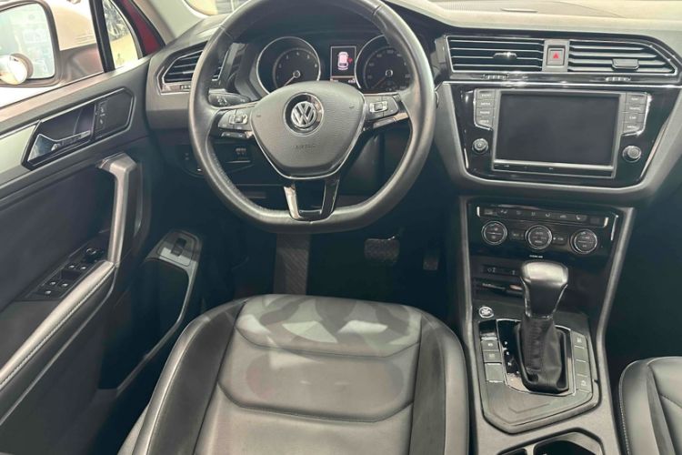 Used Volkswagen Tiguan L 2017 330TSI Automatic Two-Wheel Drive Luxury Edition
