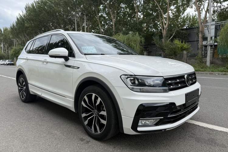 Used Volkswagen Tiguan L 2021 330TSI Automatic Two-Wheel Drive R-Line Enhanced Edition
