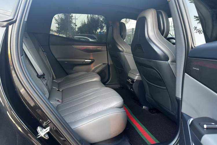 Used Lynk & Co 07 2024 EM-P 126 Long-Range Ultra
