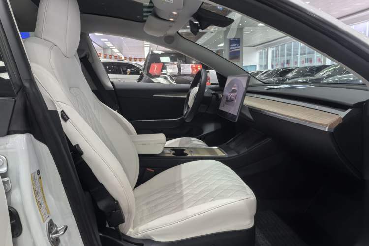 Used Tesla Model 3 2022 Rear-Wheel-Drive Version
