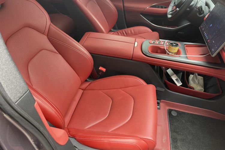 Used  SU7 2024 Rear-Drive Ultra-Long Range Advanced Pro-Level Intelligent Driving Version
