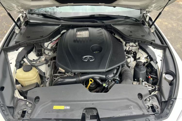 Used Infiniti Q50L 2018 2.0T Enjoyment Version China VI Standard
