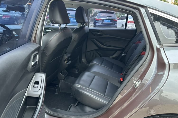 Used MG 5 2021 180 DVVT CVT Youth Luxury Edition
